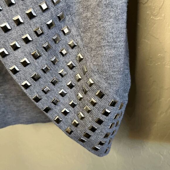 Belldini Heather Gray Knit Open Front Silvertone Stud Trim Sweater Sz S - Picture 3 of 11